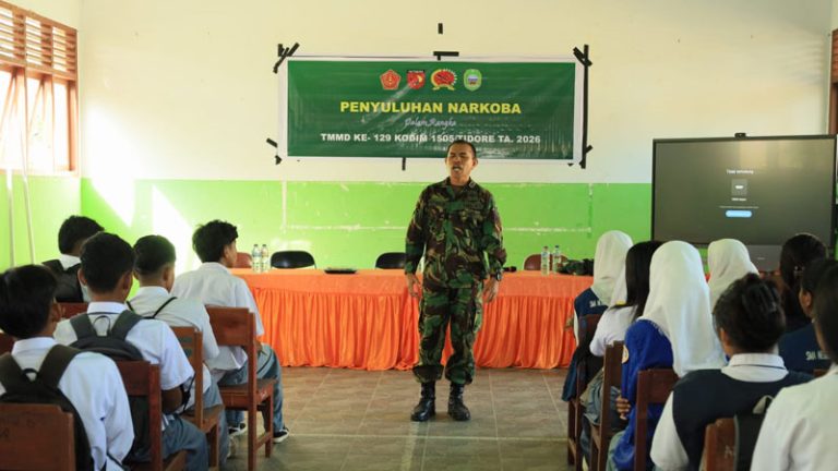 Selamatkan Masa Depan Bangsa, Satgas TMMD ke-129 Kodim 1505/Tidore Gelar Penyuluhan Bahaya Narkoba Secara Detail