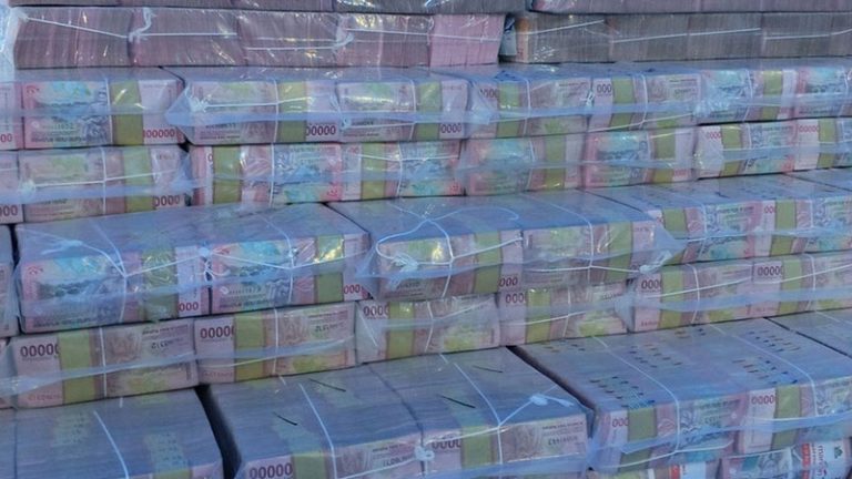 Penampakan Uang Rp 165 Miliar Hasil Sitaan TPPU Narkotika BNN, Ditumpuk Berbentuk Piramida Secara Detail