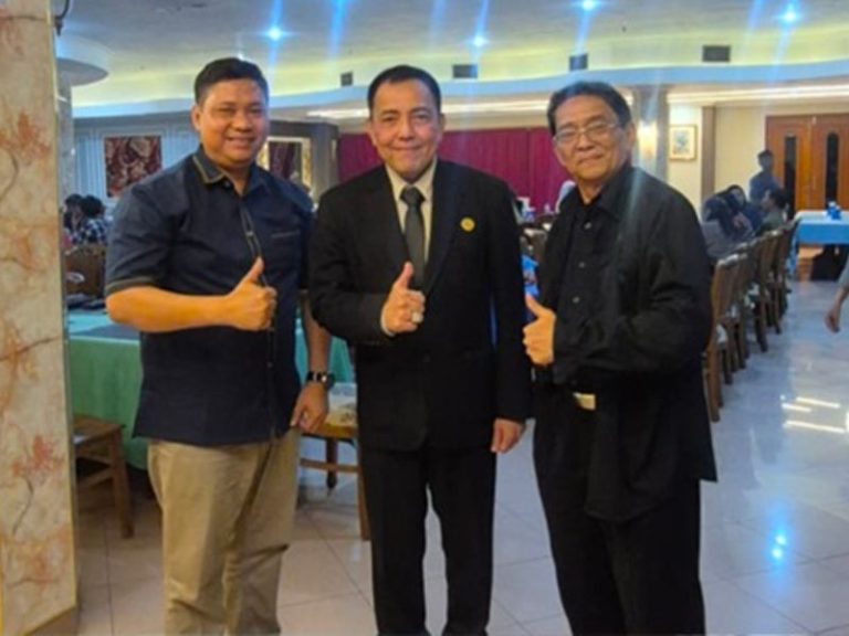 Ir. Ilham Aidit Bersama Tim Lawyer Sukanto S.H., M.H., & Rekan Tiba di Mahad Al Zaytun Guna Hadiri Milad Mahad Al Zaytun Ke-27 Secara Detail